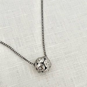 Henry Bendel neckalce with pendant and earrings